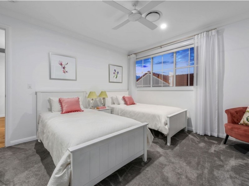 63 Sirius Street, Coorparoo QLD 4151