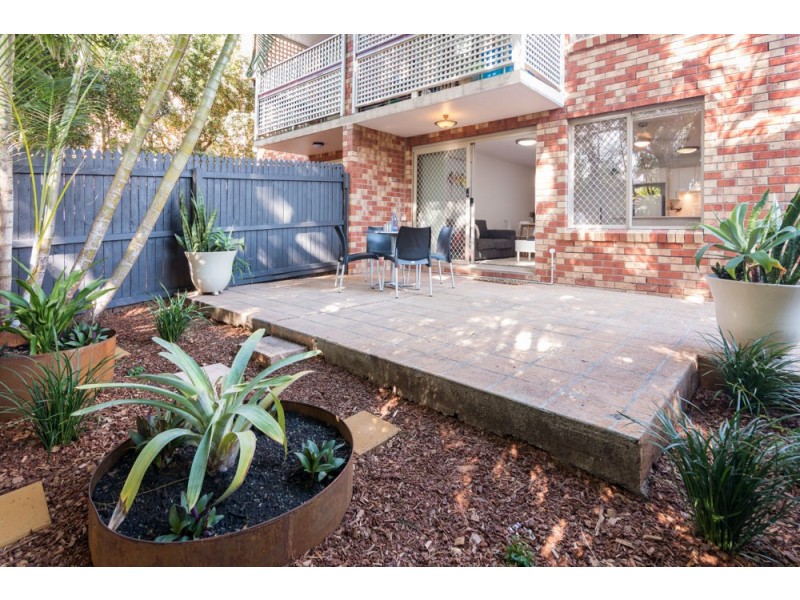 1/100 Bayview Terrace, Clayfield QLD 4011