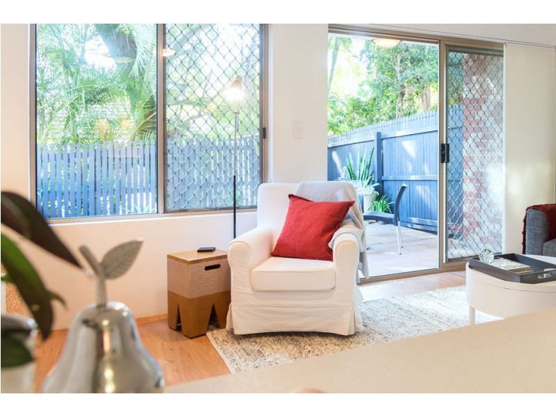 1/100 Bayview Terrace, Clayfield QLD 4011