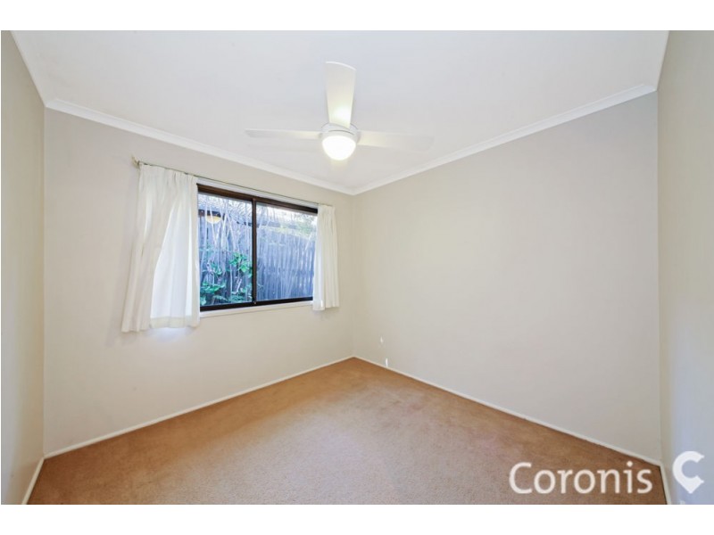15 Wyndarra Streete, Kenmore QLD 4069