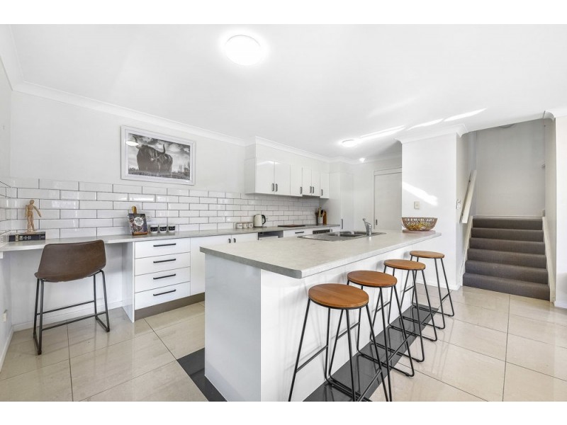 3/53 Gordon Street, Labrador QLD 4215