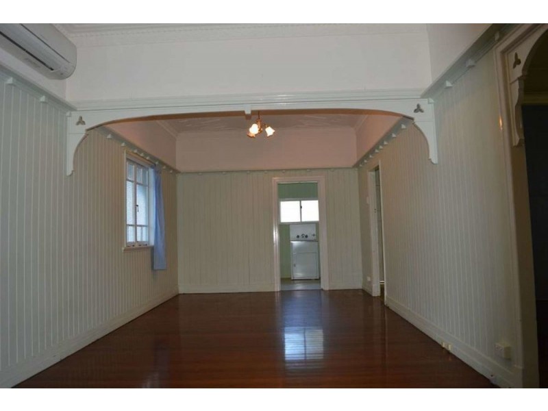 18 Overend Street, Norman Park QLD 4170