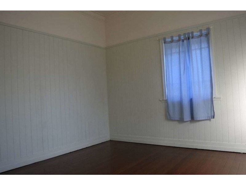 18 Overend Street, Norman Park QLD 4170