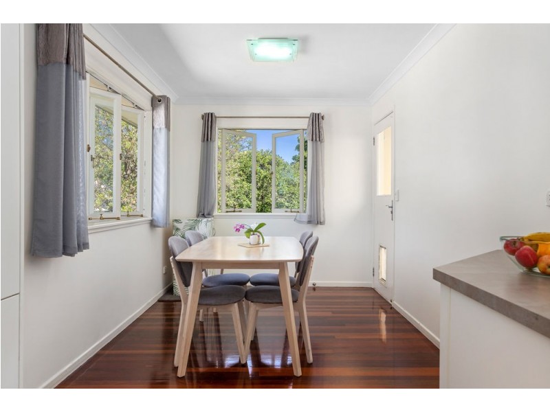 9 Bradnor Street, Carina QLD 4152