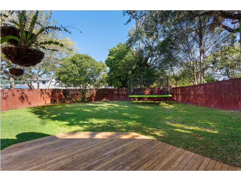 9 Bradnor Street, Carina QLD 4152
