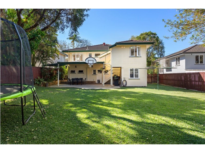 9 Bradnor Street, Carina QLD 4152