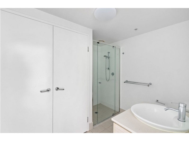 11603/8 Harbour Road, Hamilton QLD 4007