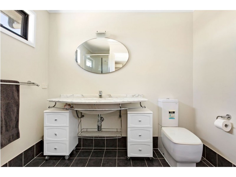 6 Station Avenue, Enoggera QLD 4051
