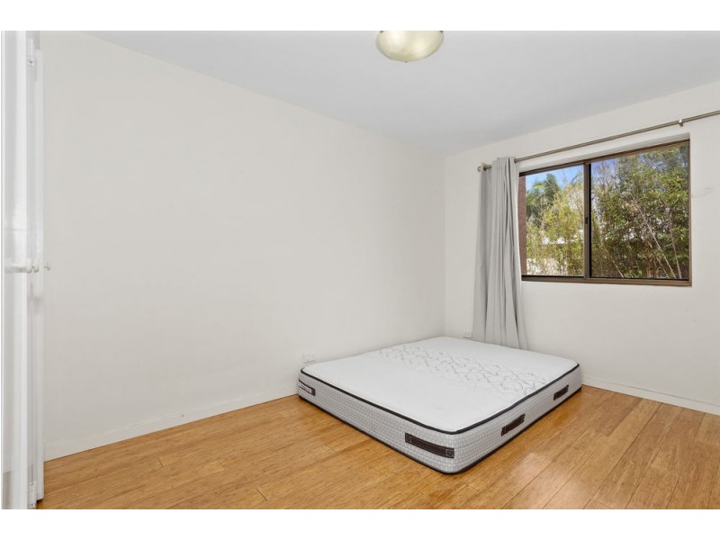 6/30 Sisley Street, St Lucia QLD 4067