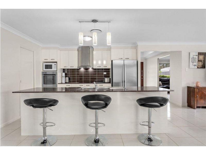 19 Stormbird Court, Upper Caboolture QLD 4510