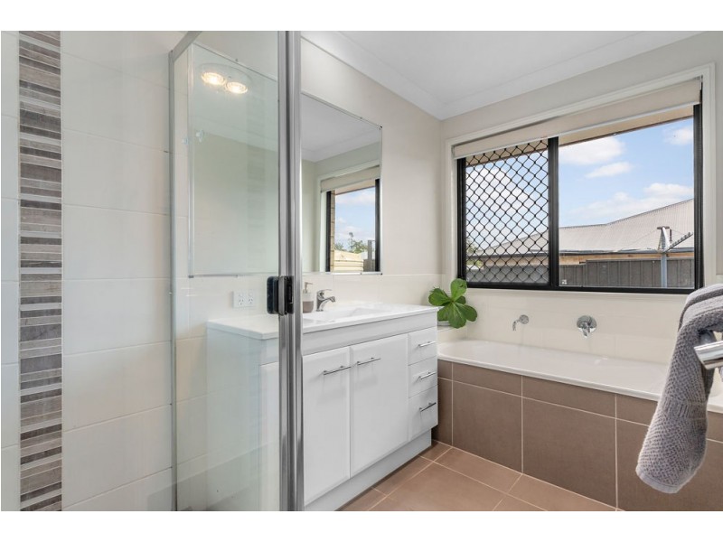19 Stormbird Court, Upper Caboolture QLD 4510