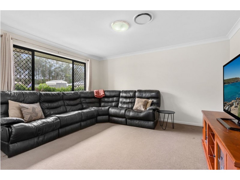 19 Stormbird Court, Upper Caboolture QLD 4510