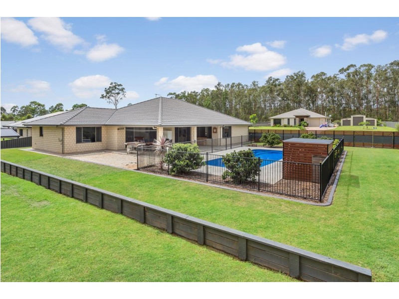 19 Stormbird Court, Upper Caboolture QLD 4510