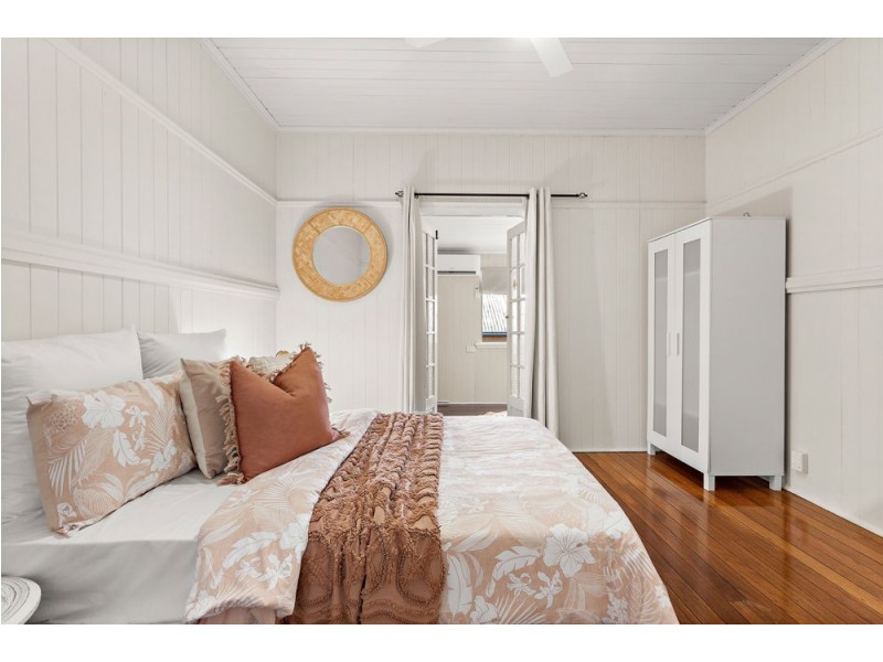 184 Ashgrove Avenue, Ashgrove QLD 4060