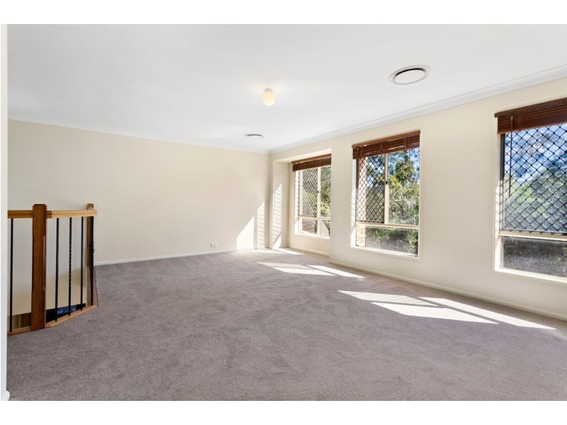 8 Nyngarie Place, Upper Kedron QLD 4055