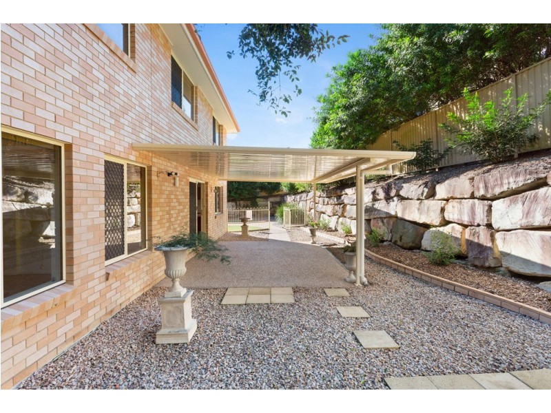 8 Nyngarie Place, Upper Kedron QLD 4055