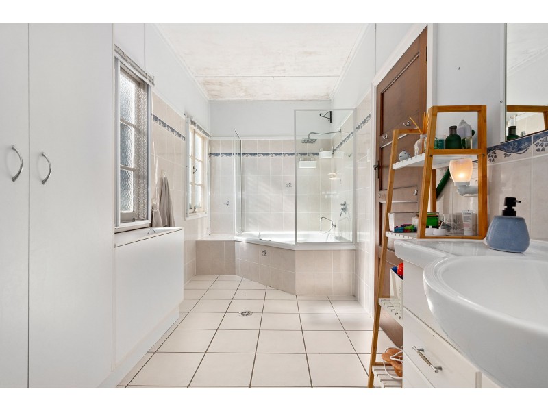 74 Serpentine Road, Pinkenba QLD 4008