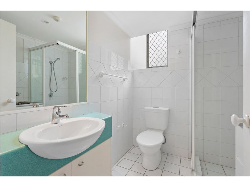 10/16 Patrick Lane, Toowong QLD 4066