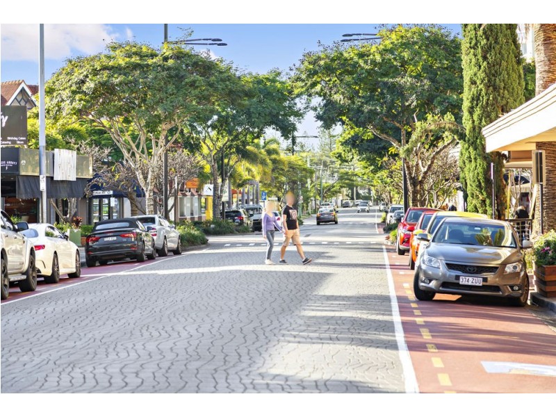 13 Rankin Parade, Main Beach QLD 4217