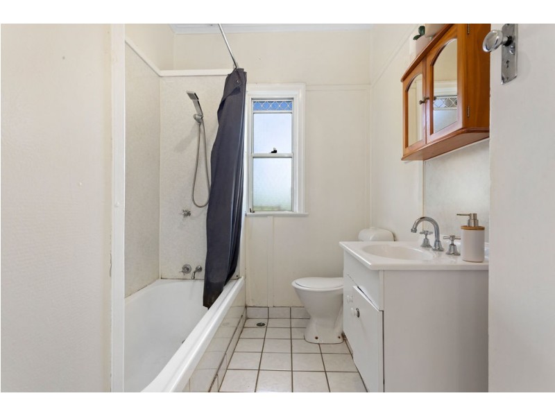 86 Woking Street, Keperra QLD 4054