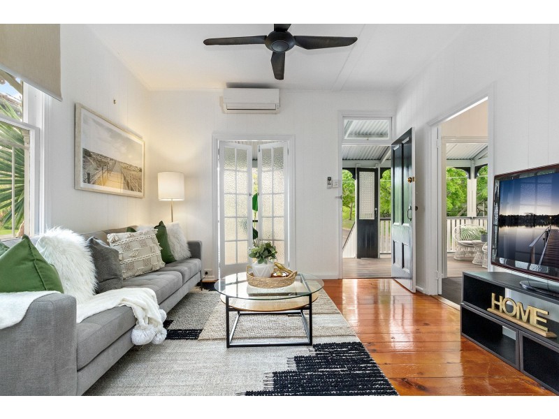 36 Warburton Street, Bardon QLD 4065