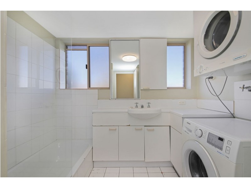 4/74 Kensington Terrace, Toowong QLD 4066