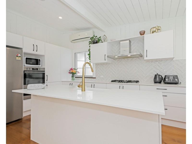 5 VALENTINE STREET, Toowong QLD 4066