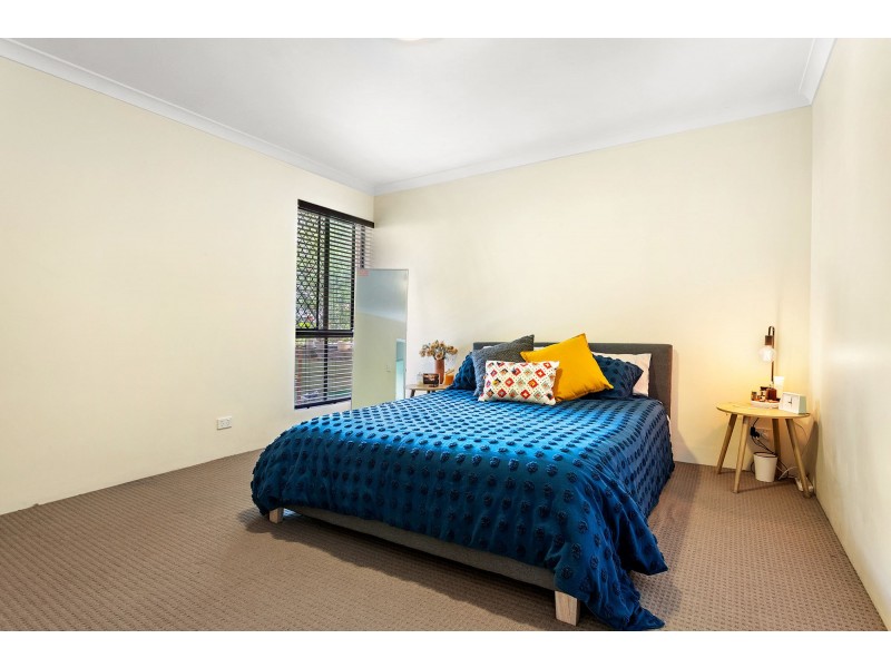 2/37 Grove Street, Toowong QLD 4066