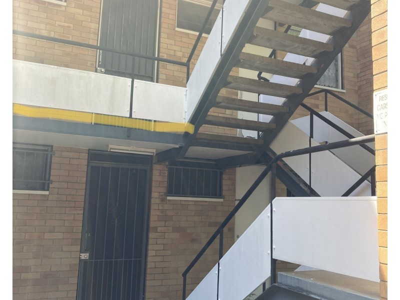 4/15 Sir Fred Schonnell Drive, St Lucia QLD 4067