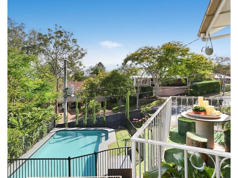 43 Iona Terrace, Taringa QLD 4068