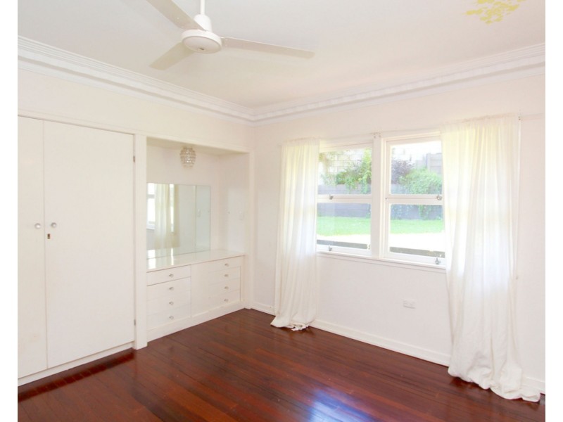 43 Iona Terrace, Taringa QLD 4068