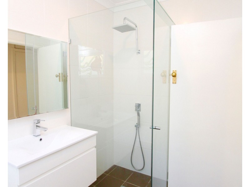 43 Iona Terrace, Taringa QLD 4068