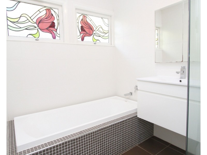 43 Iona Terrace, Taringa QLD 4068