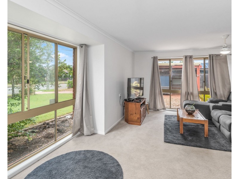 5 Eucumbene Drive, Petrie QLD 4502