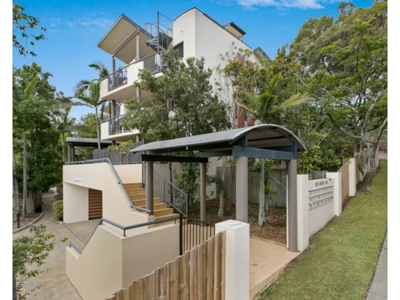 4/182 Carmody Road, St Lucia QLD 4067