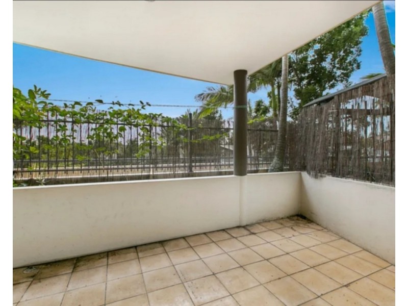 4/182 Carmody Road, St Lucia QLD 4067