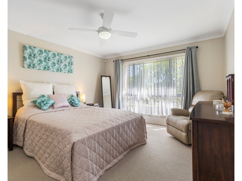 27 Riverside Crescent, Springfield Lakes QLD 4300