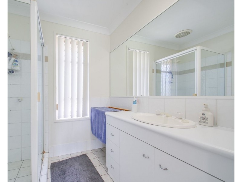 10 Charolais Crescent, Upper Kedron QLD 4055