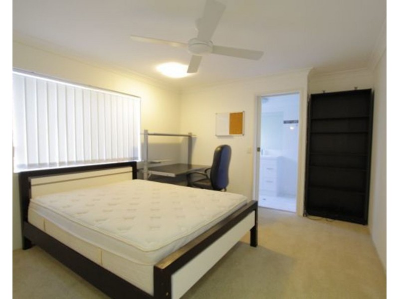 2/66 Maryvale Street, Toowong QLD 4066