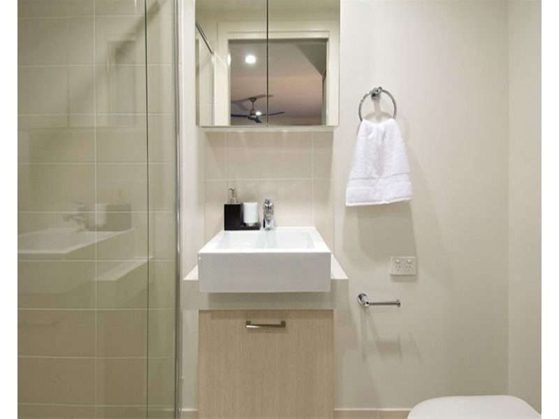 10/221 Sir Fred Schonell Drive, St Lucia QLD 4067