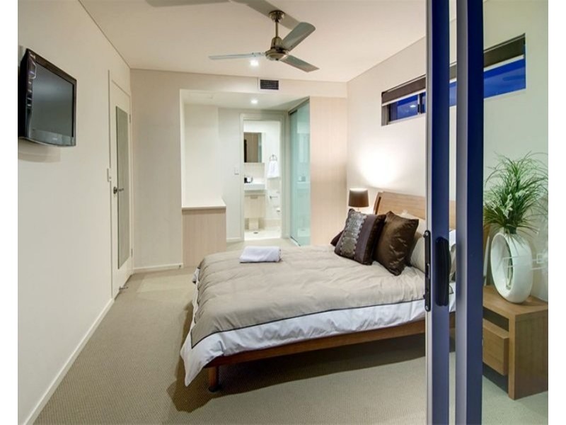 10/221 Sir Fred Schonell Drive, St Lucia QLD 4067