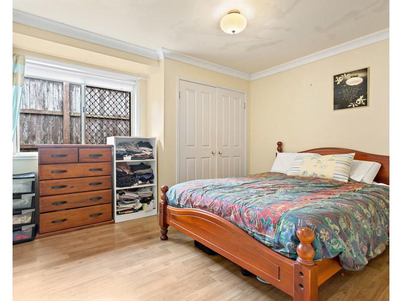 5 Robusta Place, Forest Lake QLD 4078