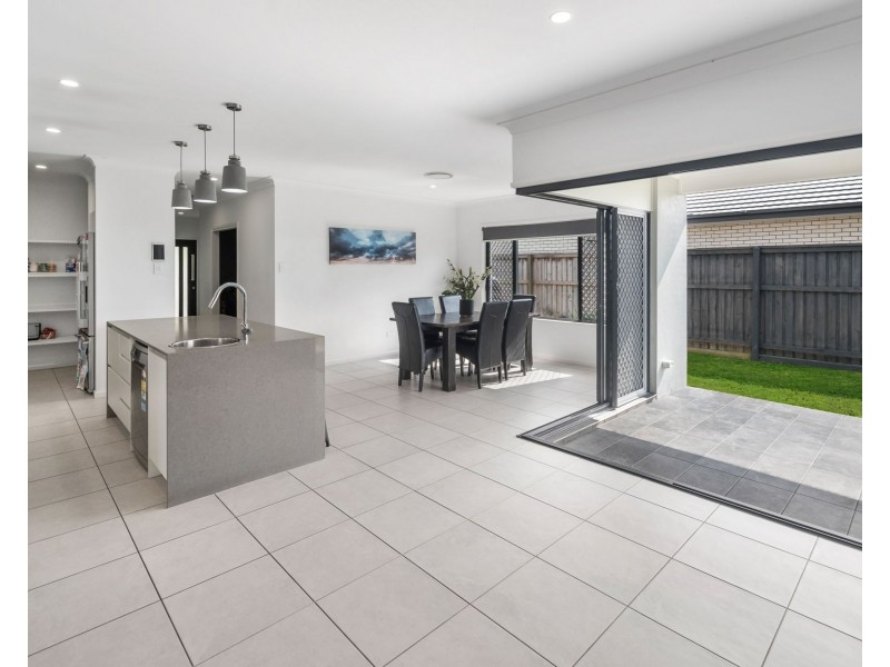 14 Creekview Court, Lawnton QLD 4501