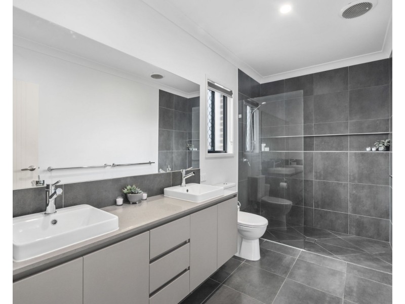 14 Creekview Court, Lawnton QLD 4501