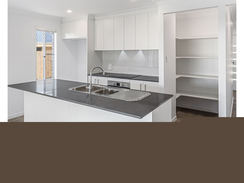 22 Flowers Drive, Coomera QLD 4209