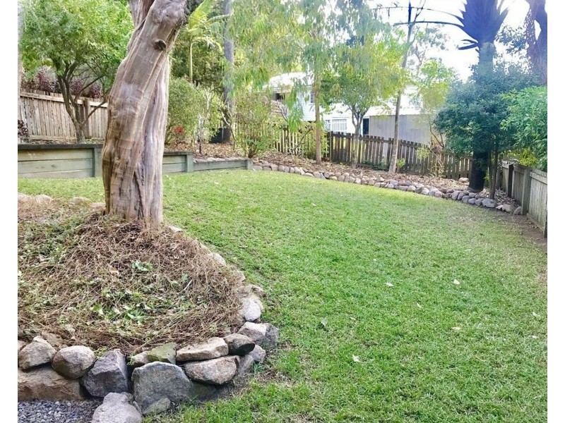 11 Howitt St, Taringa QLD 4068