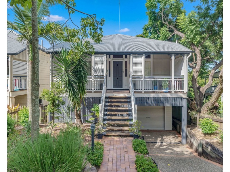 13 Bally St, Kelvin Grove QLD 4059