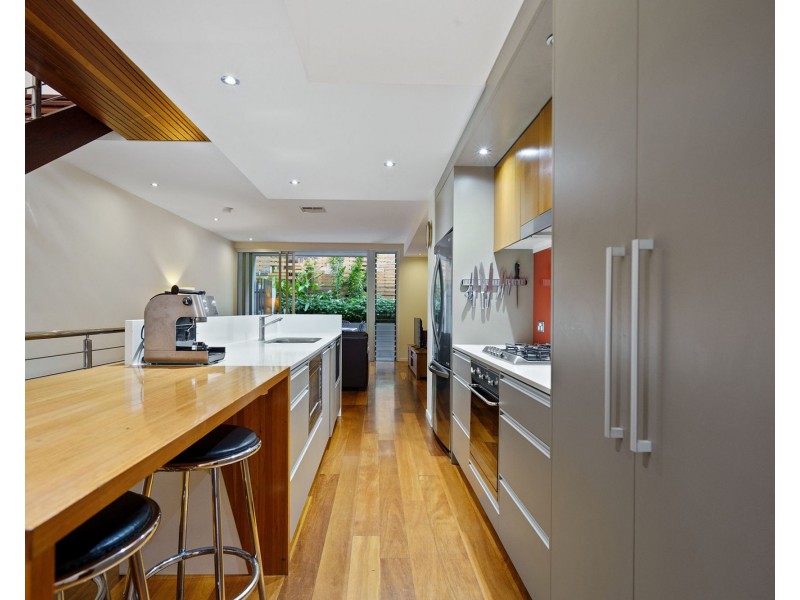 2/12 MAIDSTONE ST, Kelvin Grove QLD 4059
