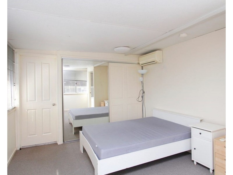 13/75 Sir Fred Schonell Drive, St Lucia QLD 4067