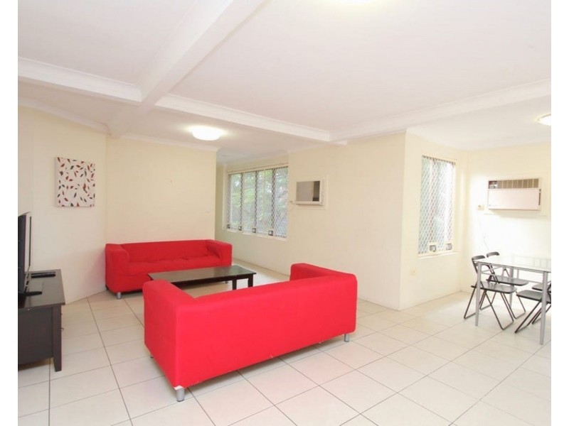 13/75 Sir Fred Schonell Drive, St Lucia QLD 4067
